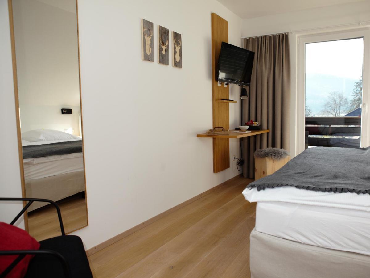 Gasthaus Hirschenstube & Gaestehaus Gehri Waldkirch Kamer foto